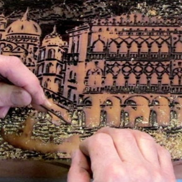 iL Pavone Venezia Handmade paper Keepsake Box - Picture 8 of 8